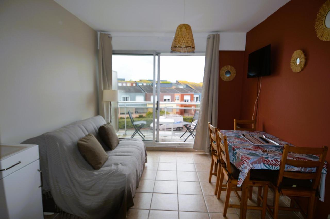 Appartement Au Pied De La Plage - Balcon - Parking Курсёль-сюр-Мер Экстерьер фото