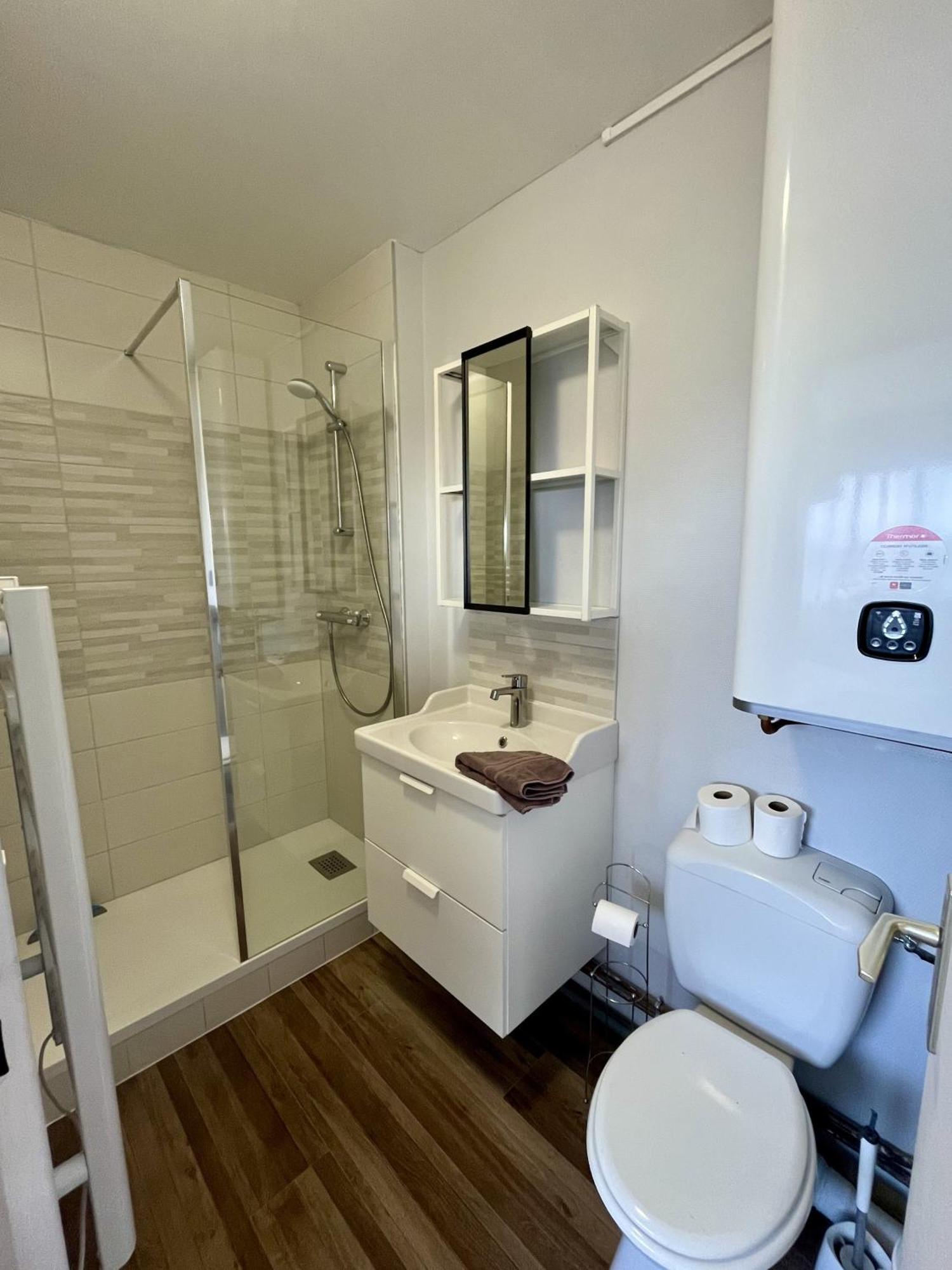 Appartement Au Pied De La Plage - Balcon - Parking Курсёль-сюр-Мер Экстерьер фото